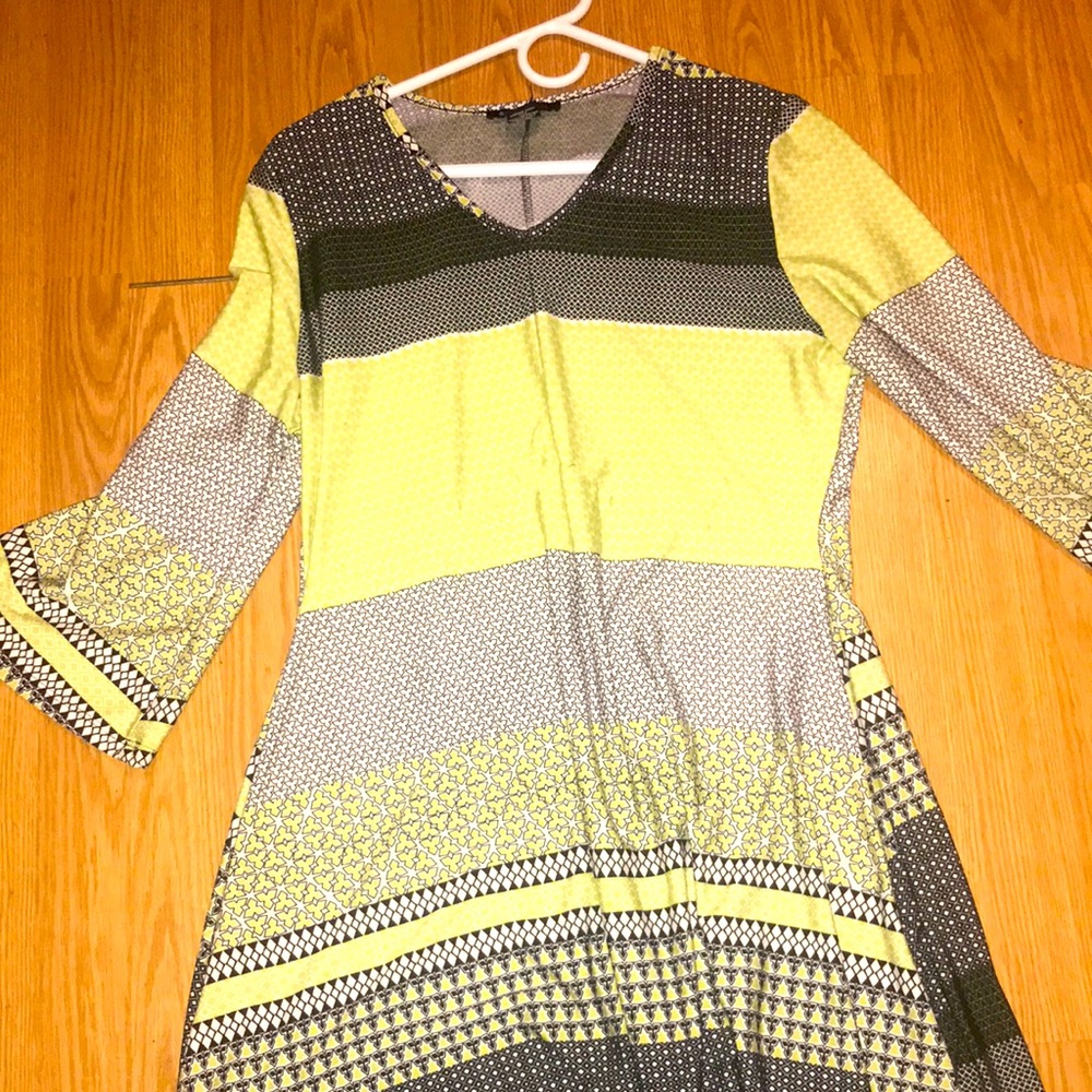 Women’s dress